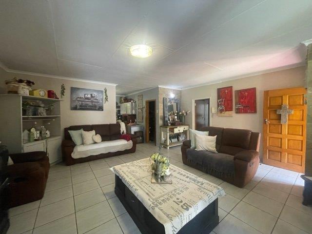 3 Bedroom Property for Sale in Kannoniers Park North West